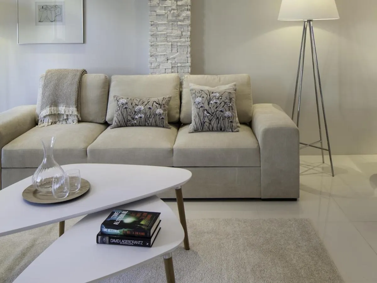 Modern 1 Bedroom Apartment, With Sea Views, In Andalucia Del Mar - Puerto Banus Marbella Apartment
