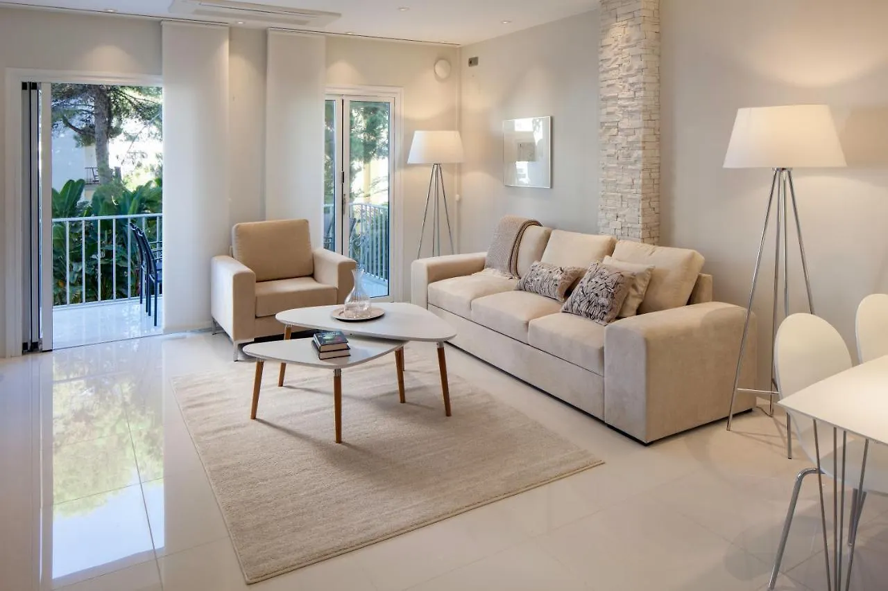 Modern 1 Bedroom Apartment, With Sea Views, In Andalucia Del Mar - Puerto Banus location
